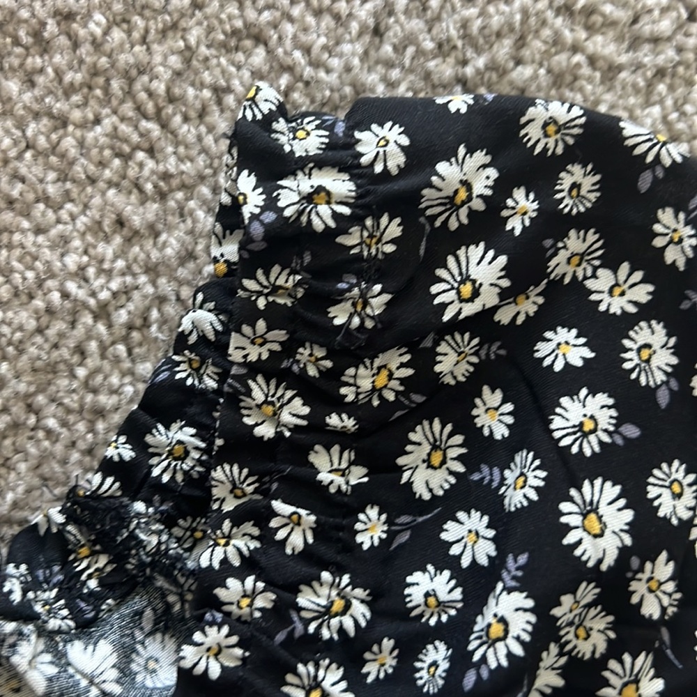 So Daisy Top - Picture 5 of 7